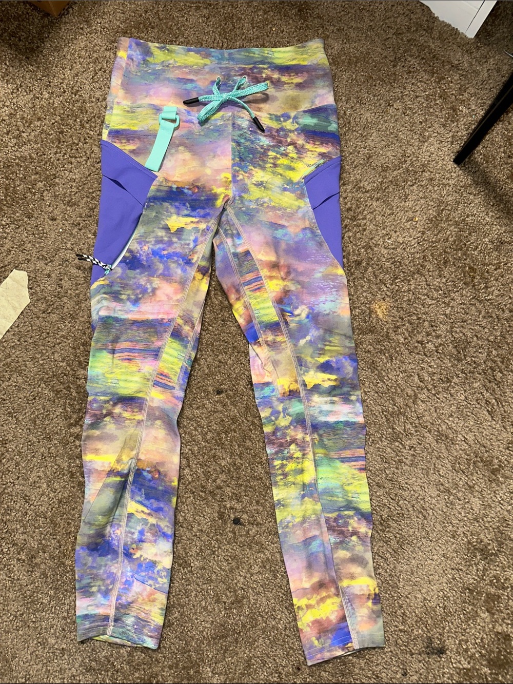 Lululemon Cargo Super high rise hiking tight